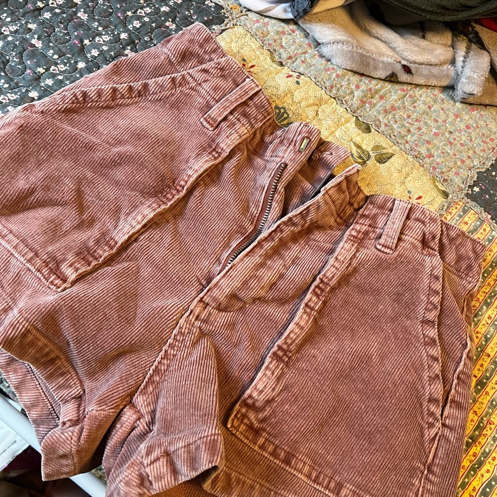 Forever 21 Corduroy Cargo Shorts in Dusty Pink